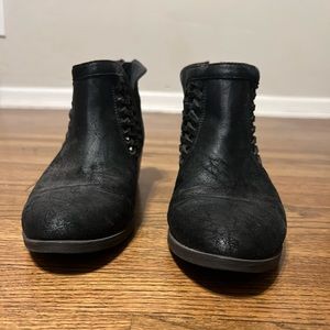 JUSTFAB Ankle Bootie
